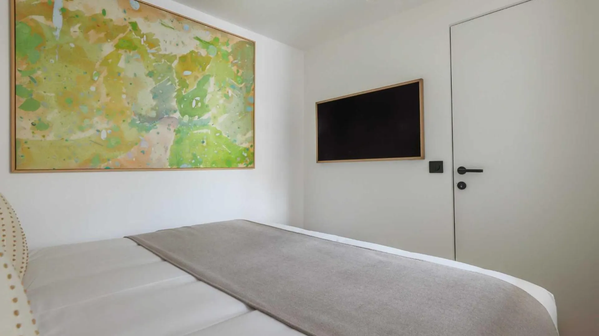 Magnificent Apartment -1Br-4P- Canal Saint-Martin Paris