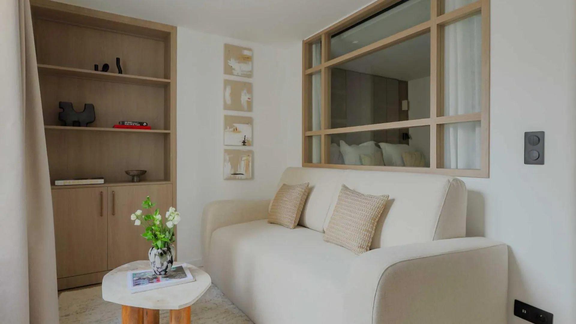 Magnificent Apartment -1Br-4P- Canal Saint-Martin Parigi