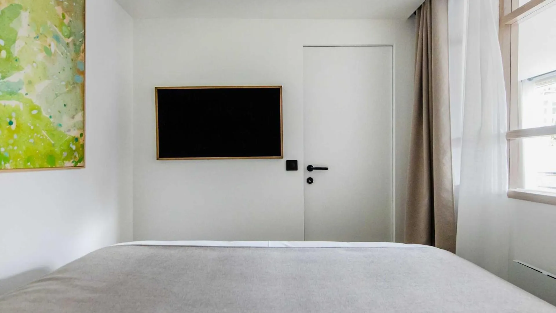 Magnificent Apartment -1Br-4P- Canal Saint-Martin Parigi Francia